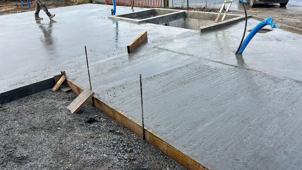 Photo Comment installer une centrale à béton : les étapes